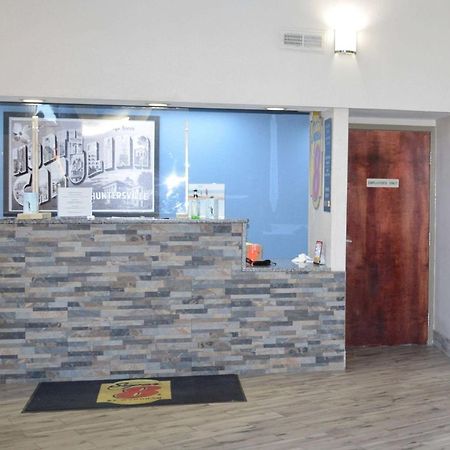 Super 8 By Wyndham Huntersville/Charlotte Area Exterior foto